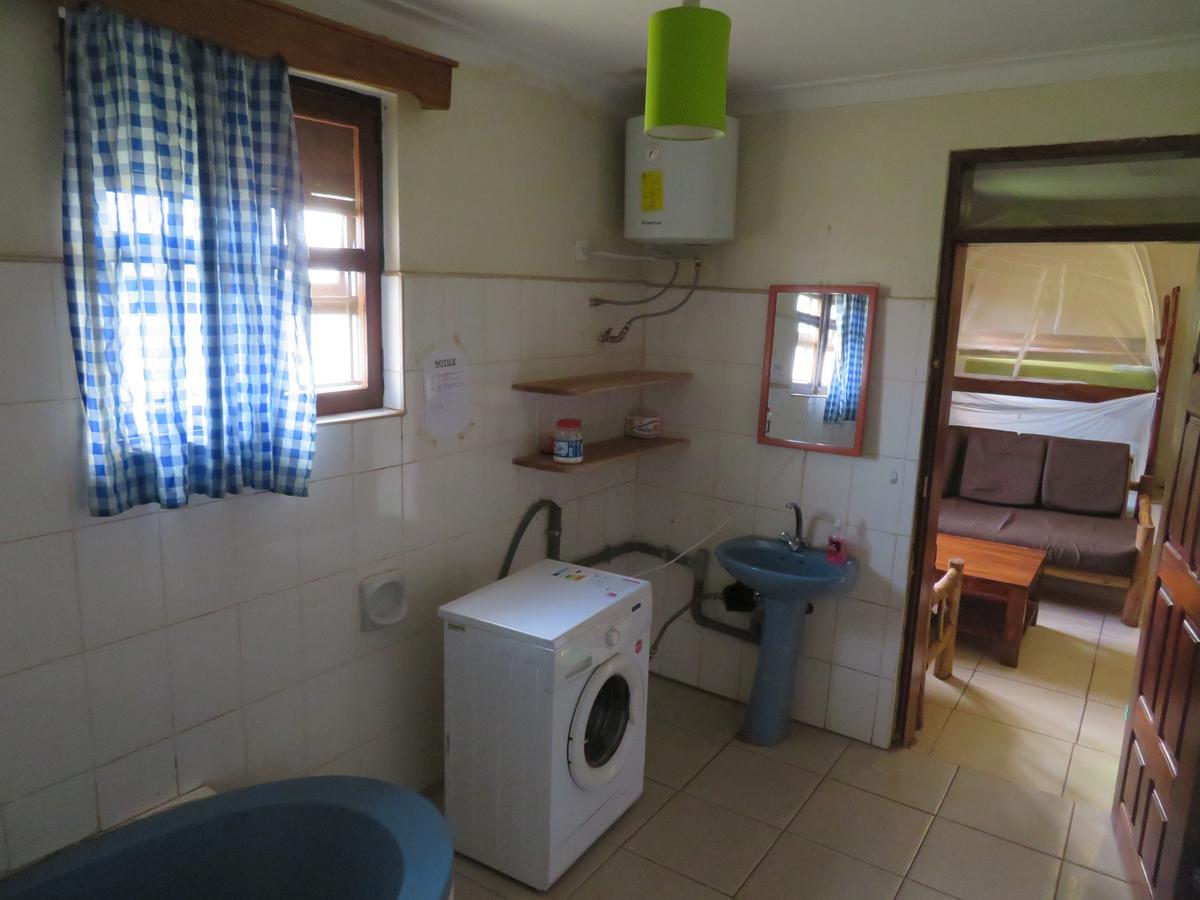 Bikeventures House Uganda Hotel Jinja Bagian luar foto